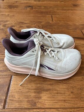 Altra Torin 8 Road Running Shoes Foot Shape Zero Drop Cream Purple Pink Size 7.5